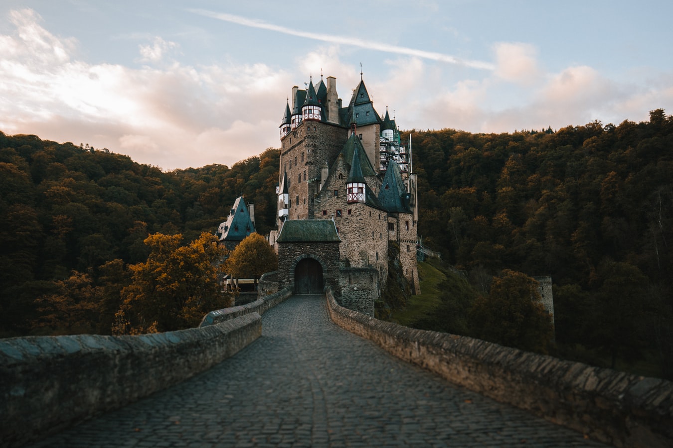 photo with castle closer